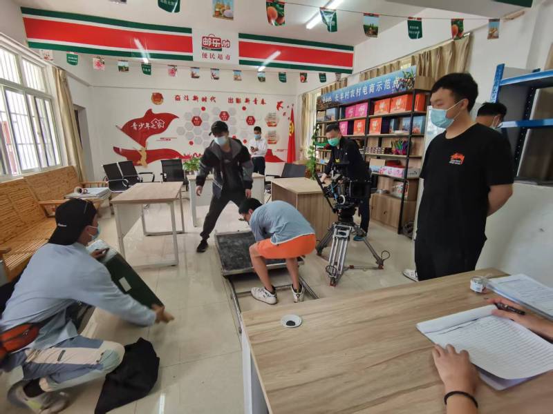 鲁甸县广告片拍摄公司：极简主义践行者，少即是多的视觉哲学